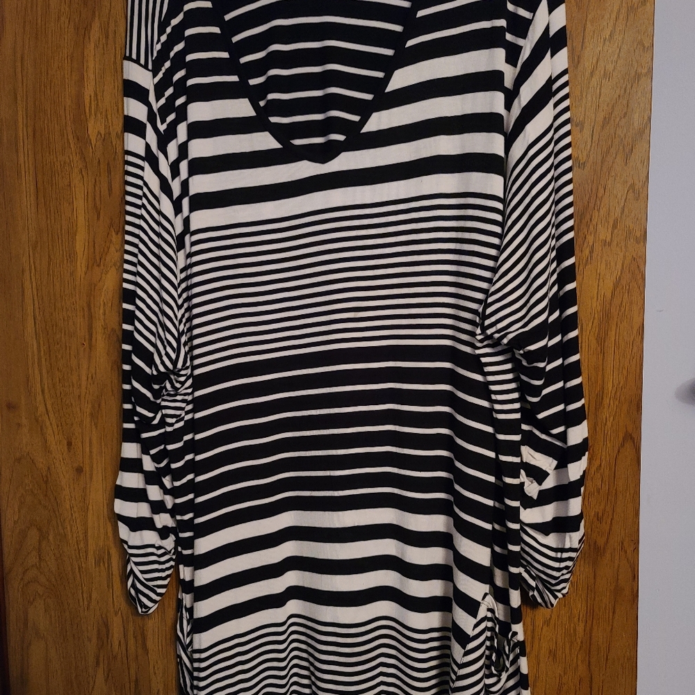 Sophisticated stripes on top